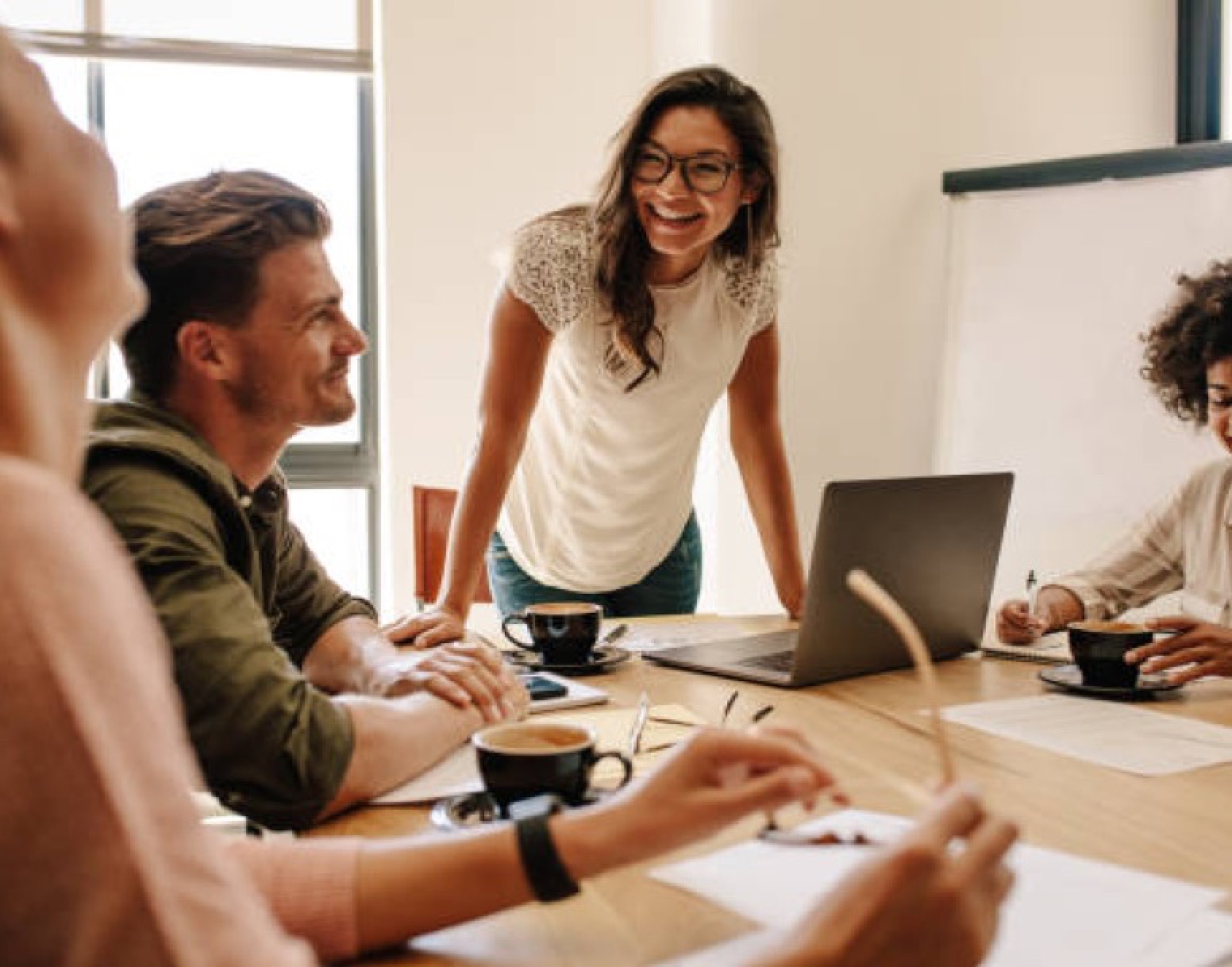 Imagen de personas sonriendo