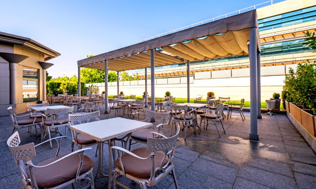 Terraza con cafetería